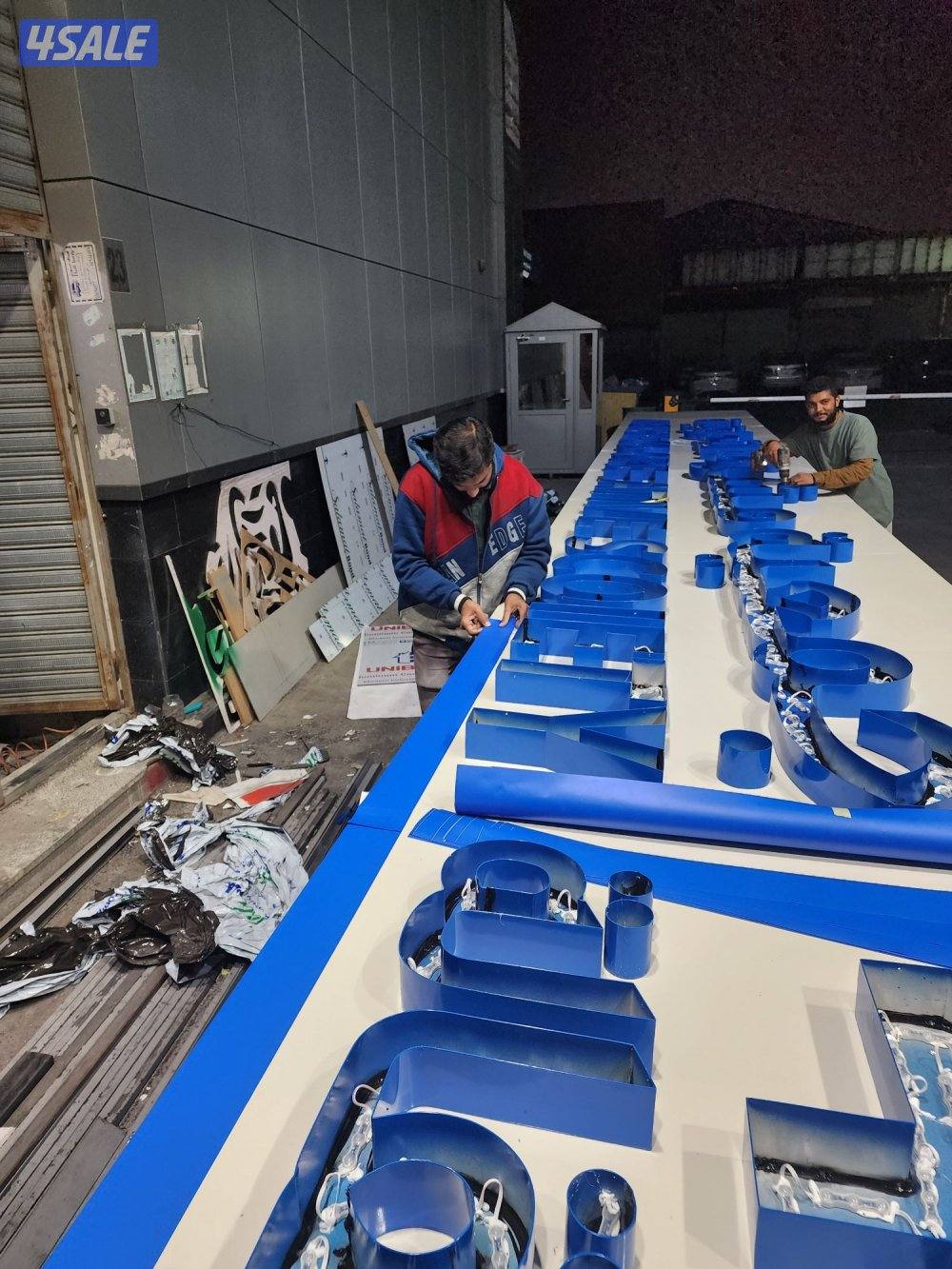 تنفيذ واجهات محلات كاملة | حروف مضيئة13