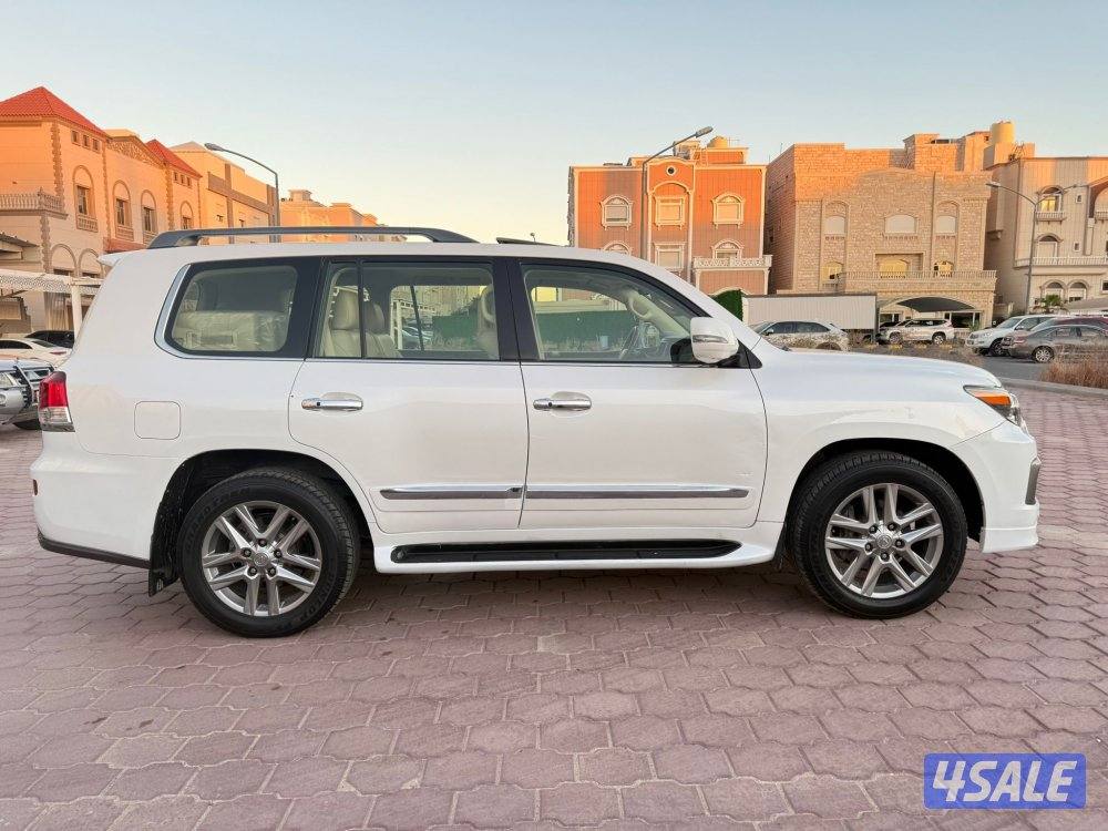 للبيع لكزس 2013 صبغ الوكاله عداده 2301