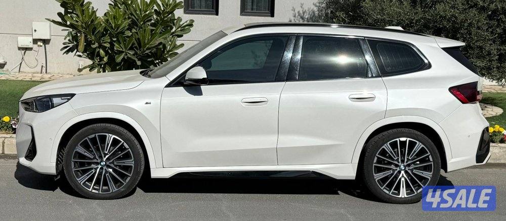 بي ام دبليو - X1 Mpackage - 2025 - وارد الغانم4