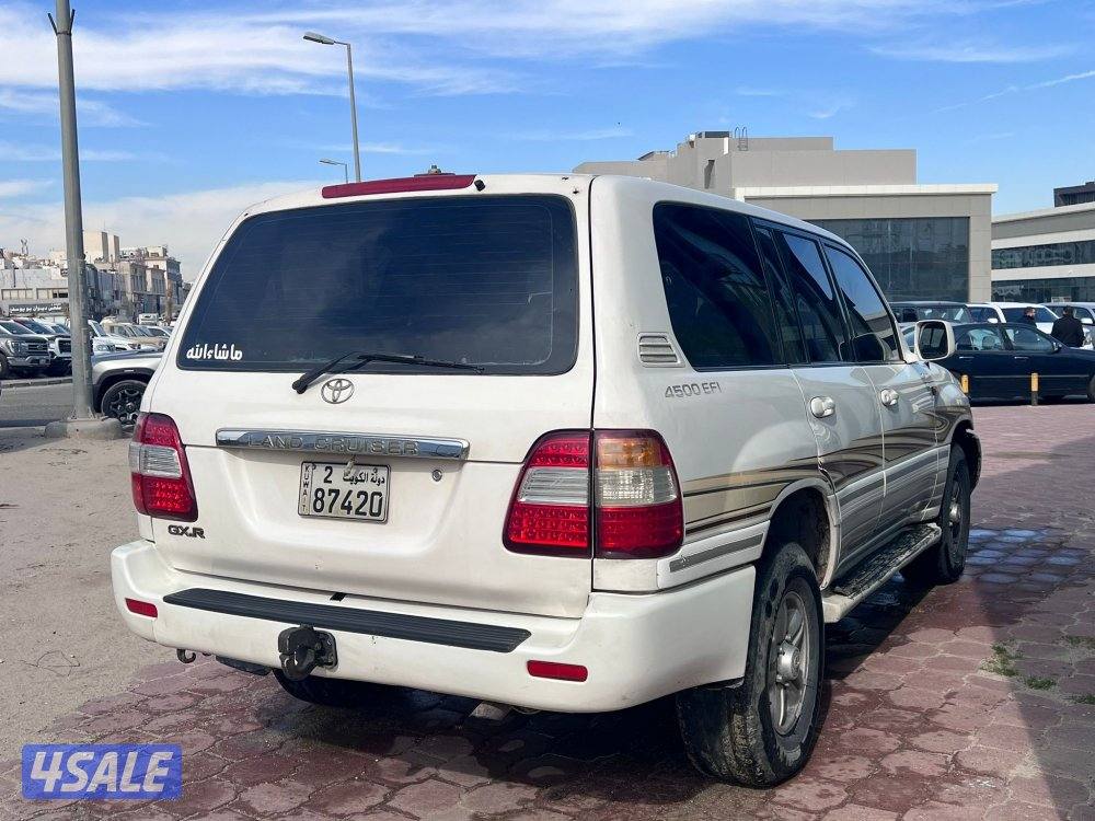 لاند كروزر محول2
