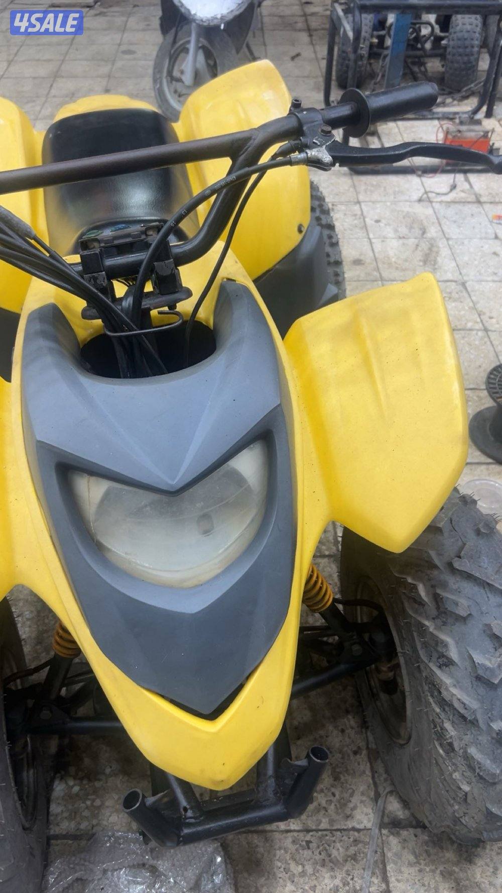 بقي عميري للبيع حجم ١٠٠ لونه اصفر مصبوغ اسود0