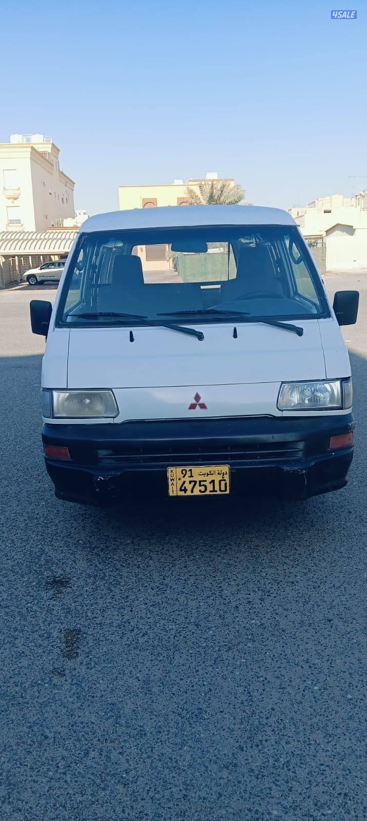 البيع باص ميتسوبيشي ٢٠٠١ نظيف4