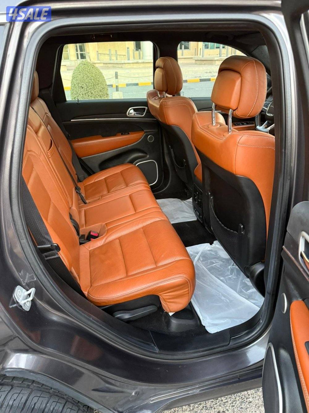 شروكي SRT موديل 2014 صبغ الوكاله وارد الوكاله بحاله ممتازه6