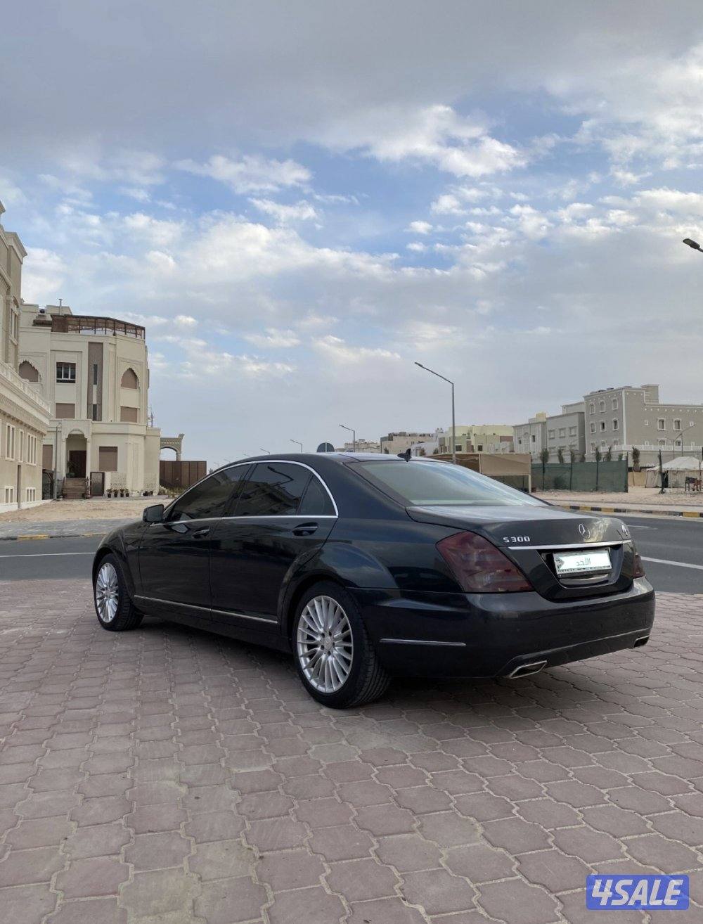 للبيع مرسيدس  حوت S300 لارج بانوراما بحالة ممتازة جداً6