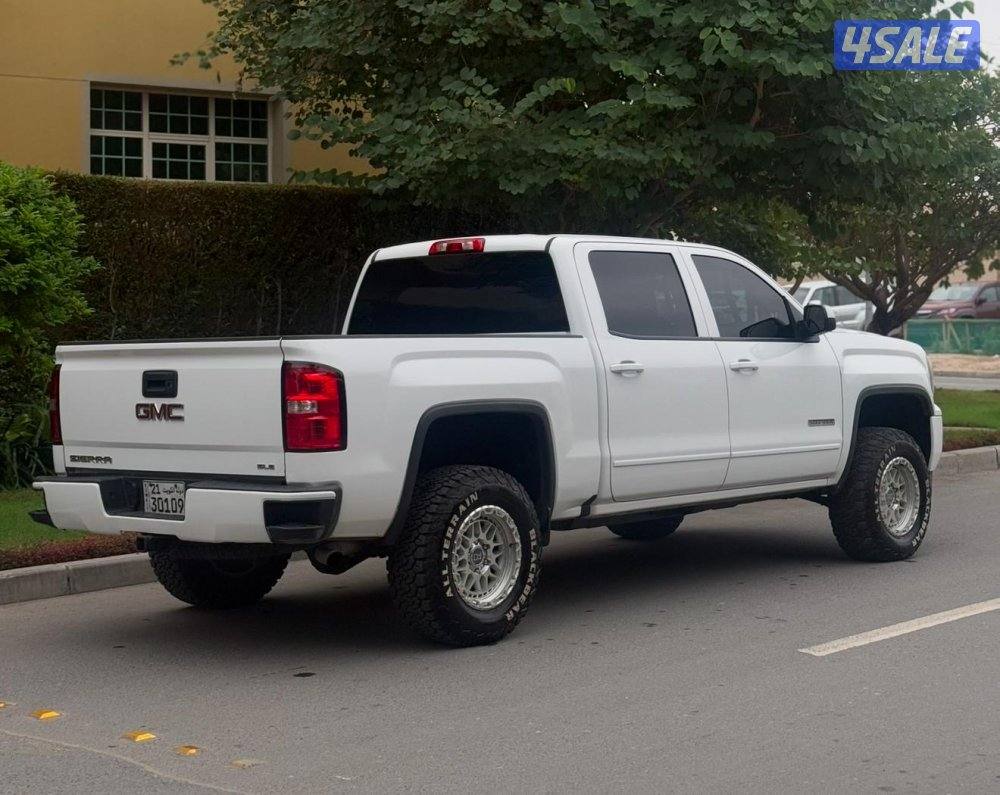 للبيع سييرا SLE موديل 2017 دبل قير1