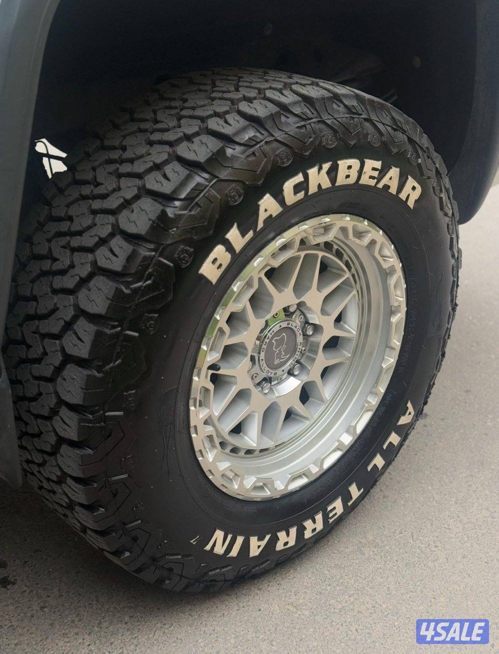 للبيع سييرا SLE موديل 2017 دبل قير5