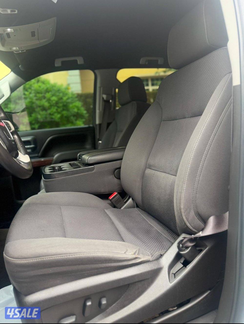 للبيع سييرا SLE موديل 2017 دبل قير6