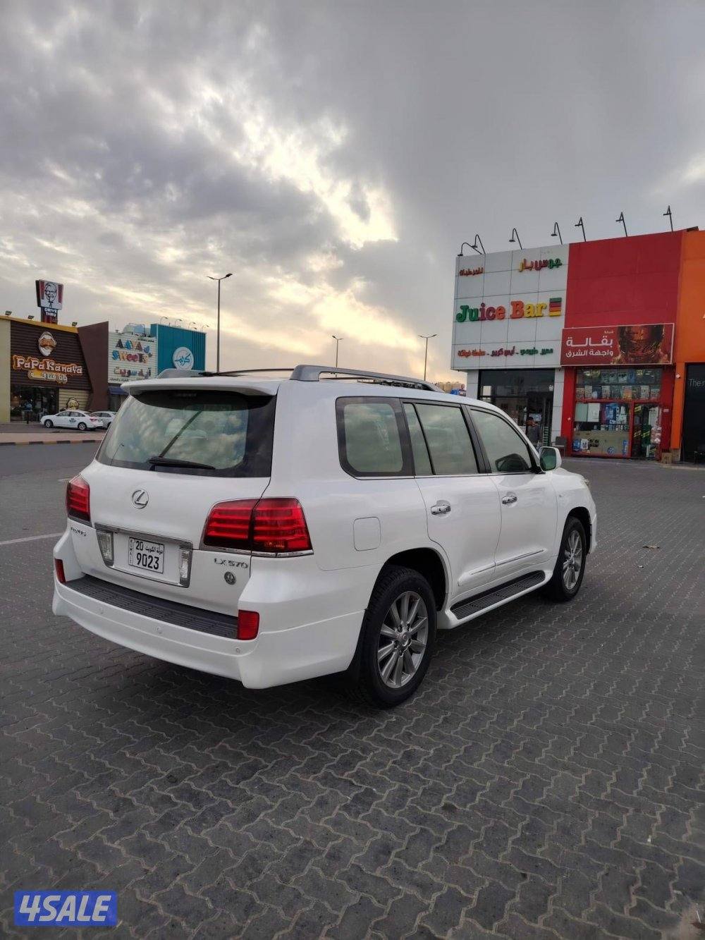 لكزس lX570 الساير 2011 بحاله نادره عداد 121 ااف2