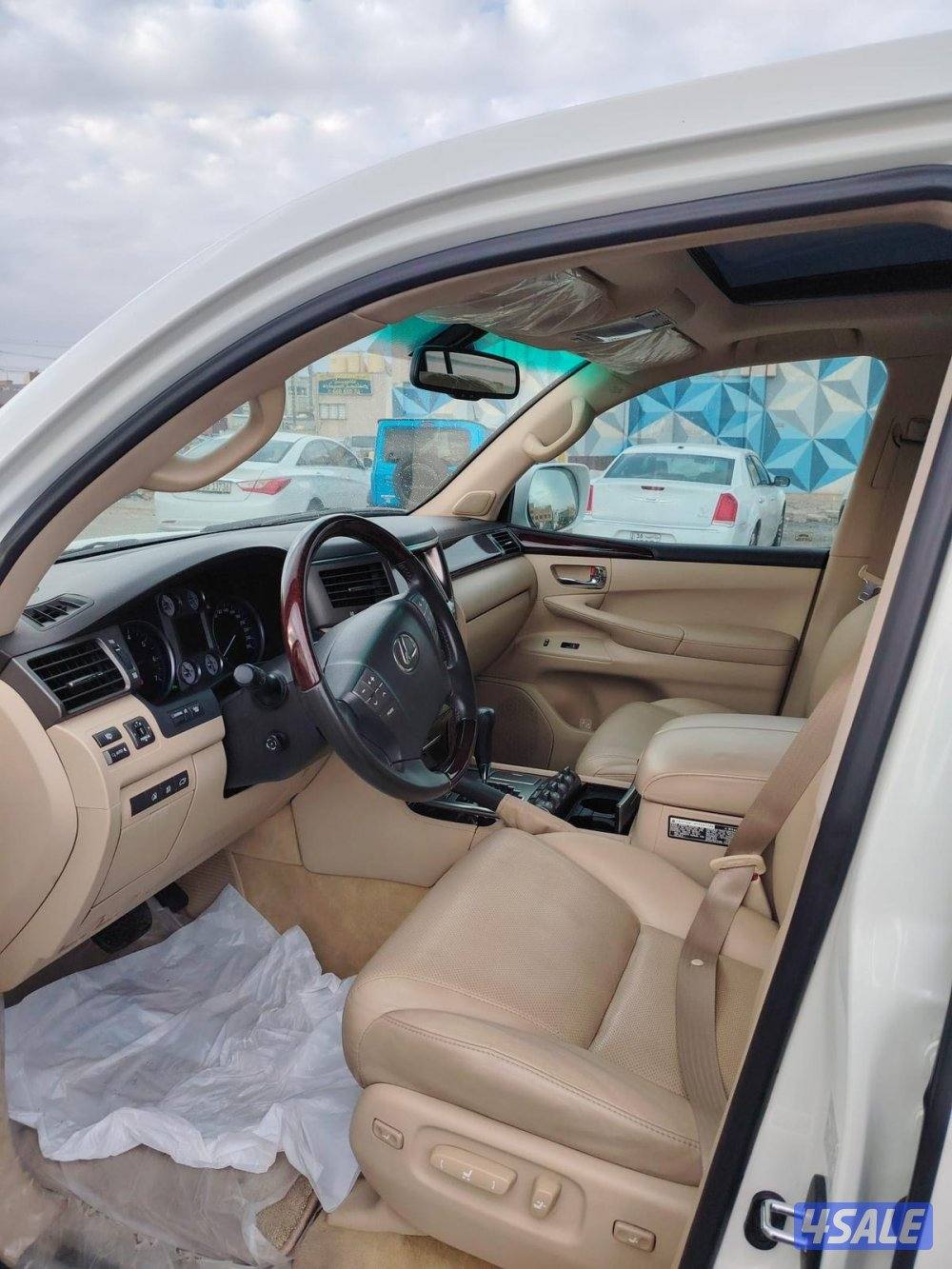 لكزس lX570 الساير 2011 بحاله نادره عداد 121 ااف4