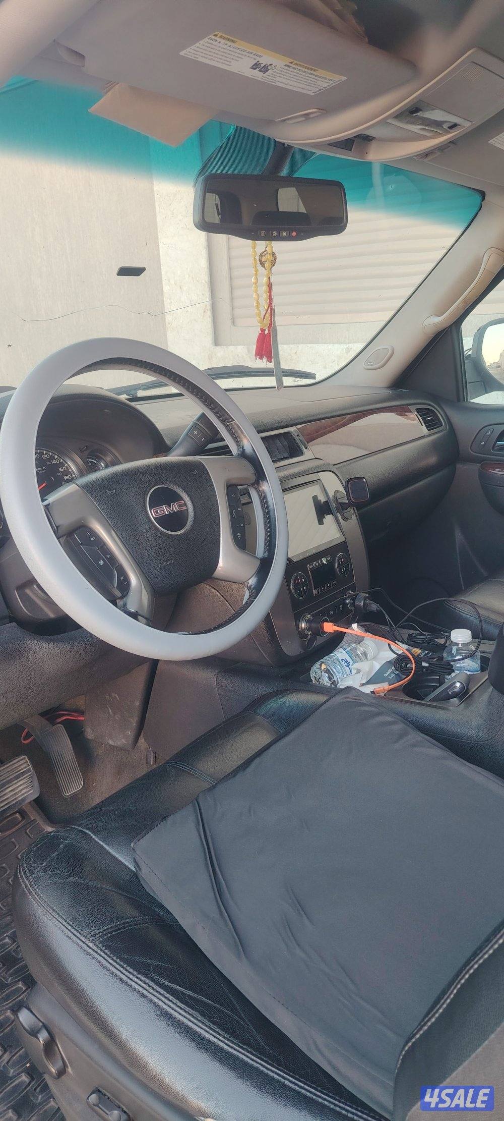 جي ام سي  يوكن XL استعمال يومي بحاله جيده جدا6