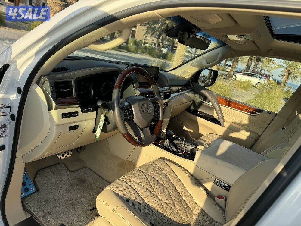 للبيع لكزس بلاك ايدشن7