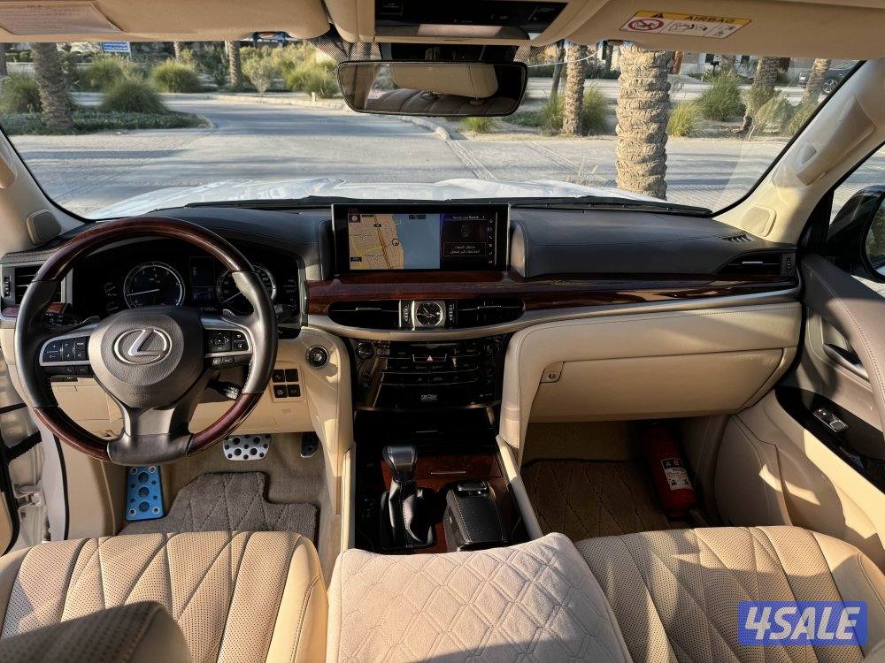 للبيع لكزس بلاك ايدشن8