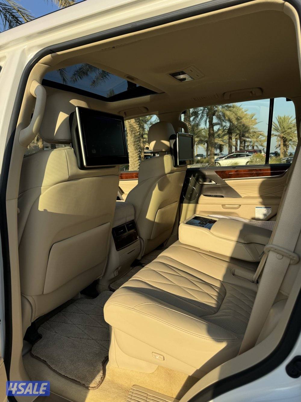 للبيع لكزس بلاك ايدشن9