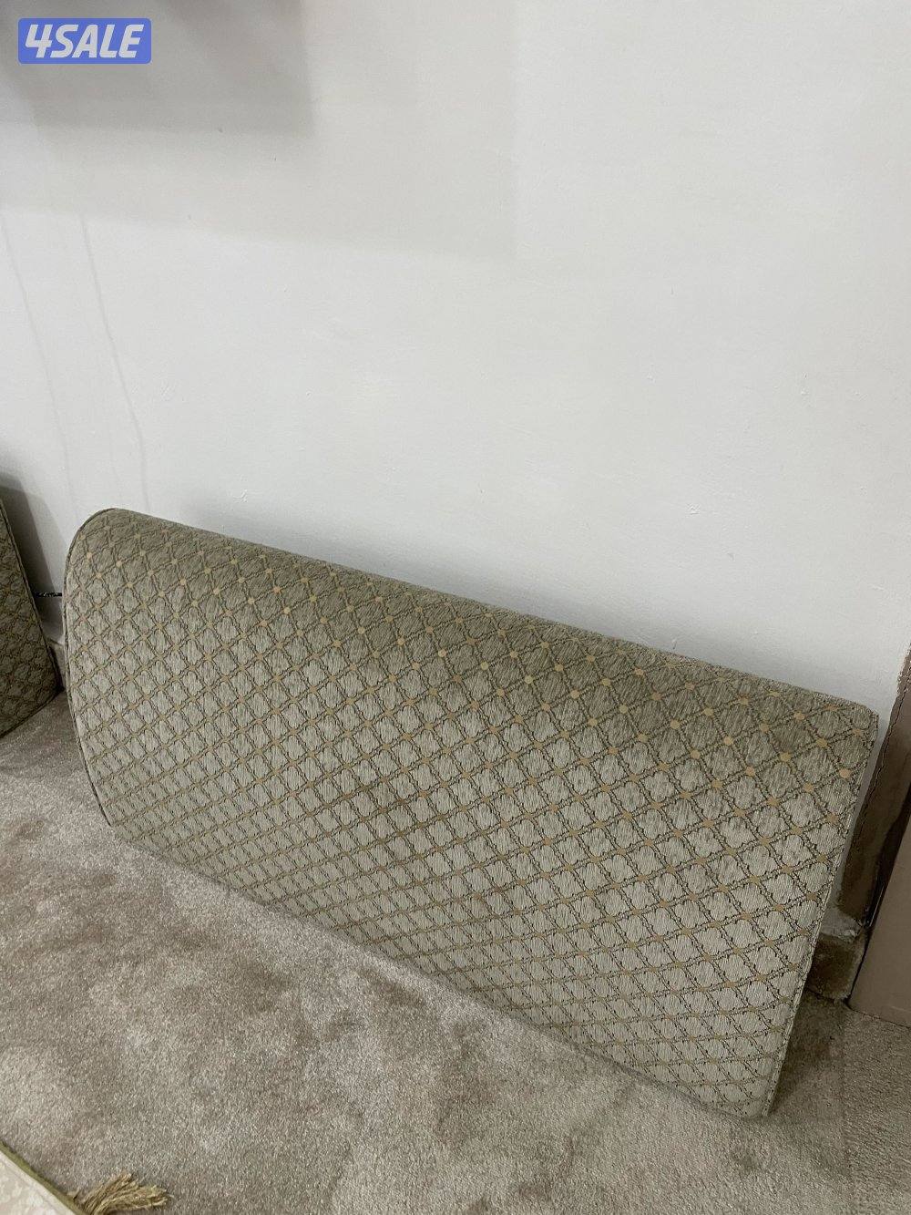 قعدات ارضيه دوانيه ٨ قطع مع الزوايا سفنج اصلي من البغلي0