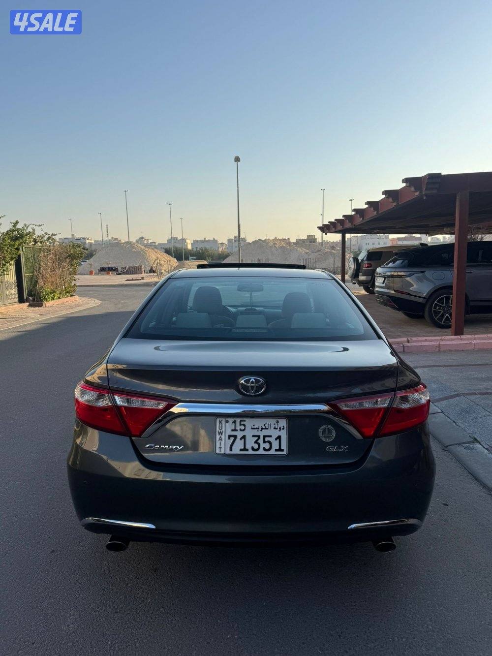 كامري 2017 بحاله نادره ماشي 81 الف سيرفس وكالهGLX فل اوبشن4