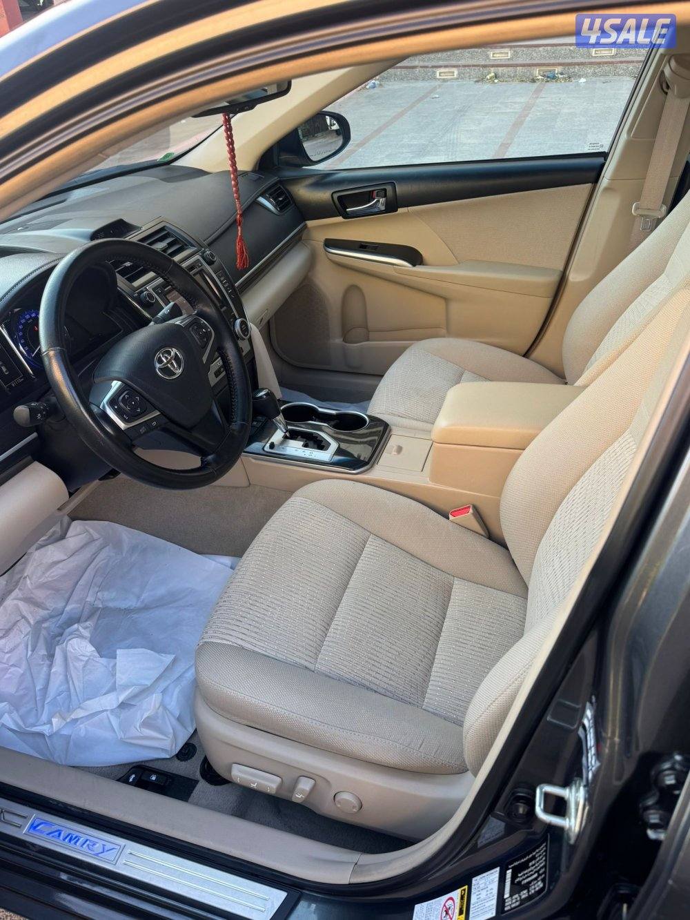 كامري 2017 بحاله نادره ماشي 81 الف سيرفس وكالهGLX فل اوبشن5
