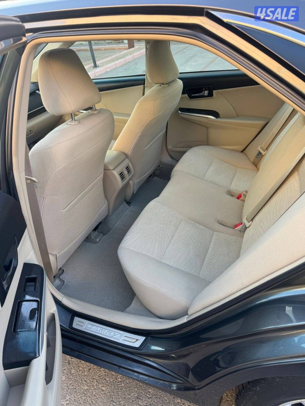 كامري 2017 بحاله نادره ماشي 81 الف سيرفس وكالهGLX فل اوبشن6