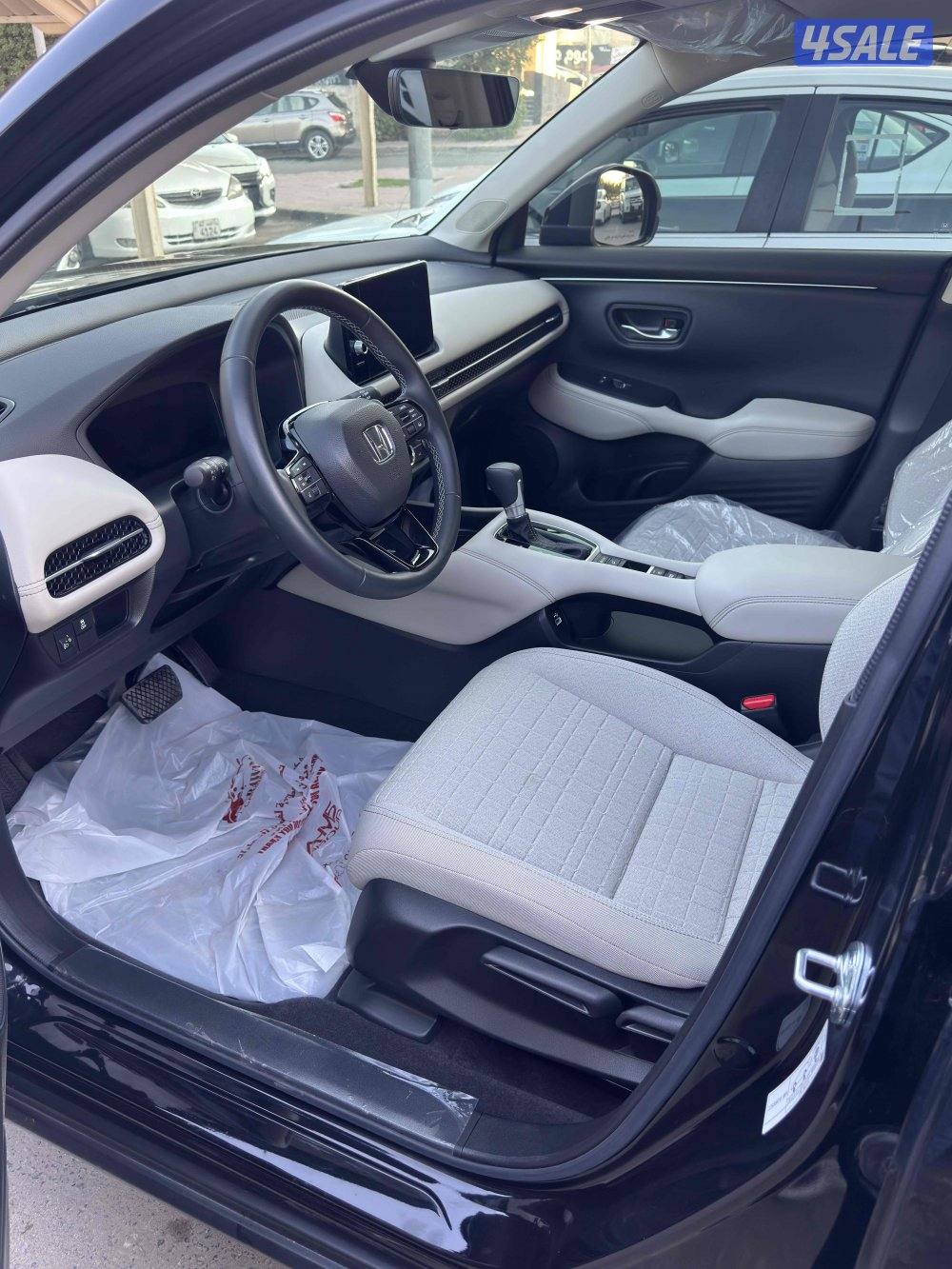 للبيع جيب هوندا ZRV7