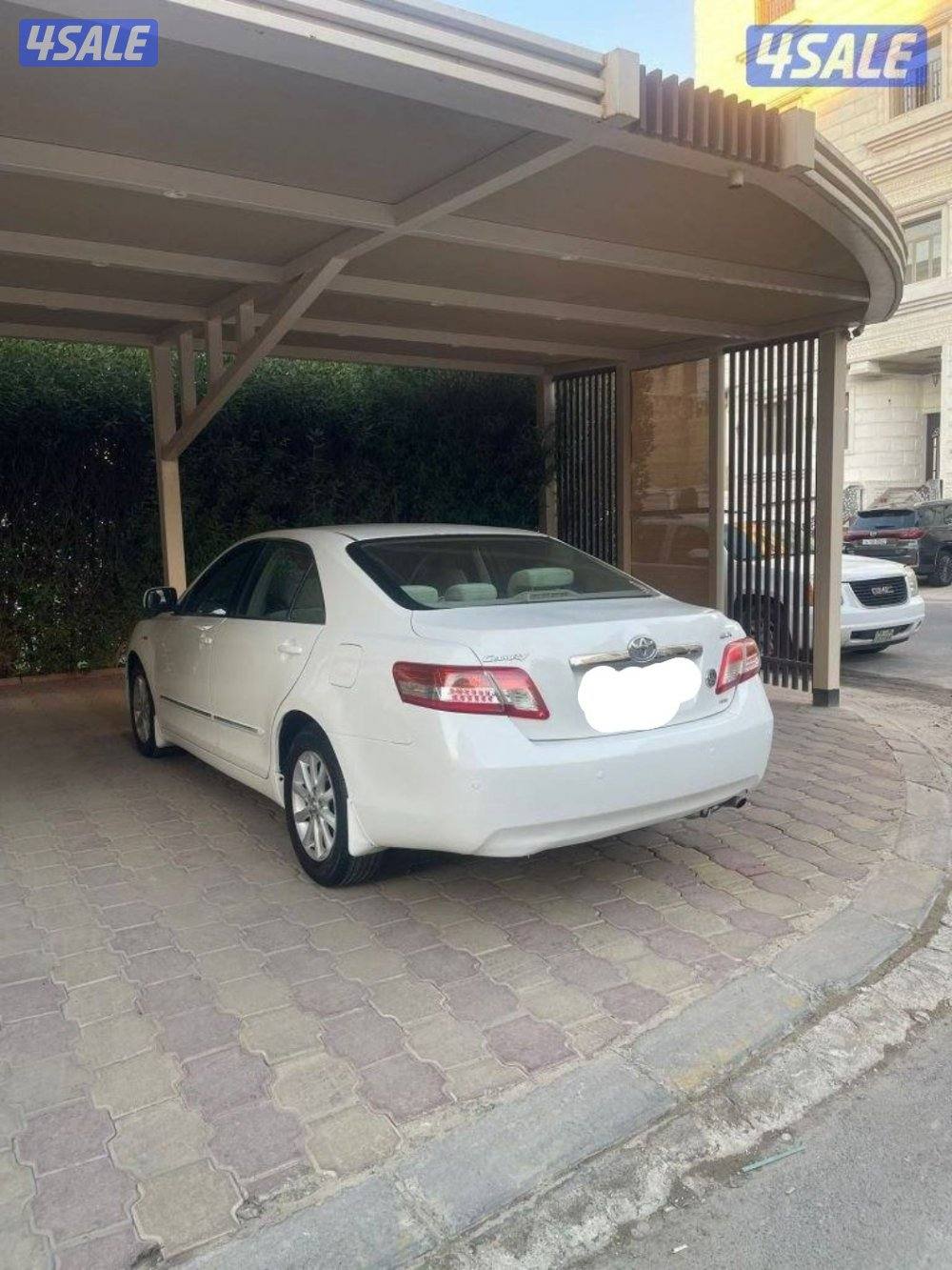 كامري بحالة جداً نظيفة glx1