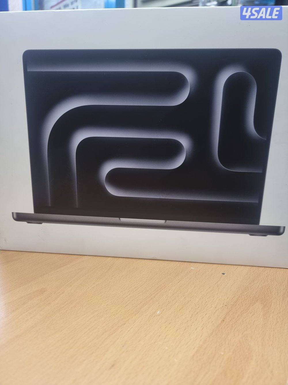 MACBOOK PRO M4 14 INCH 16 RAM 512 SSD مشحون 7مرة0