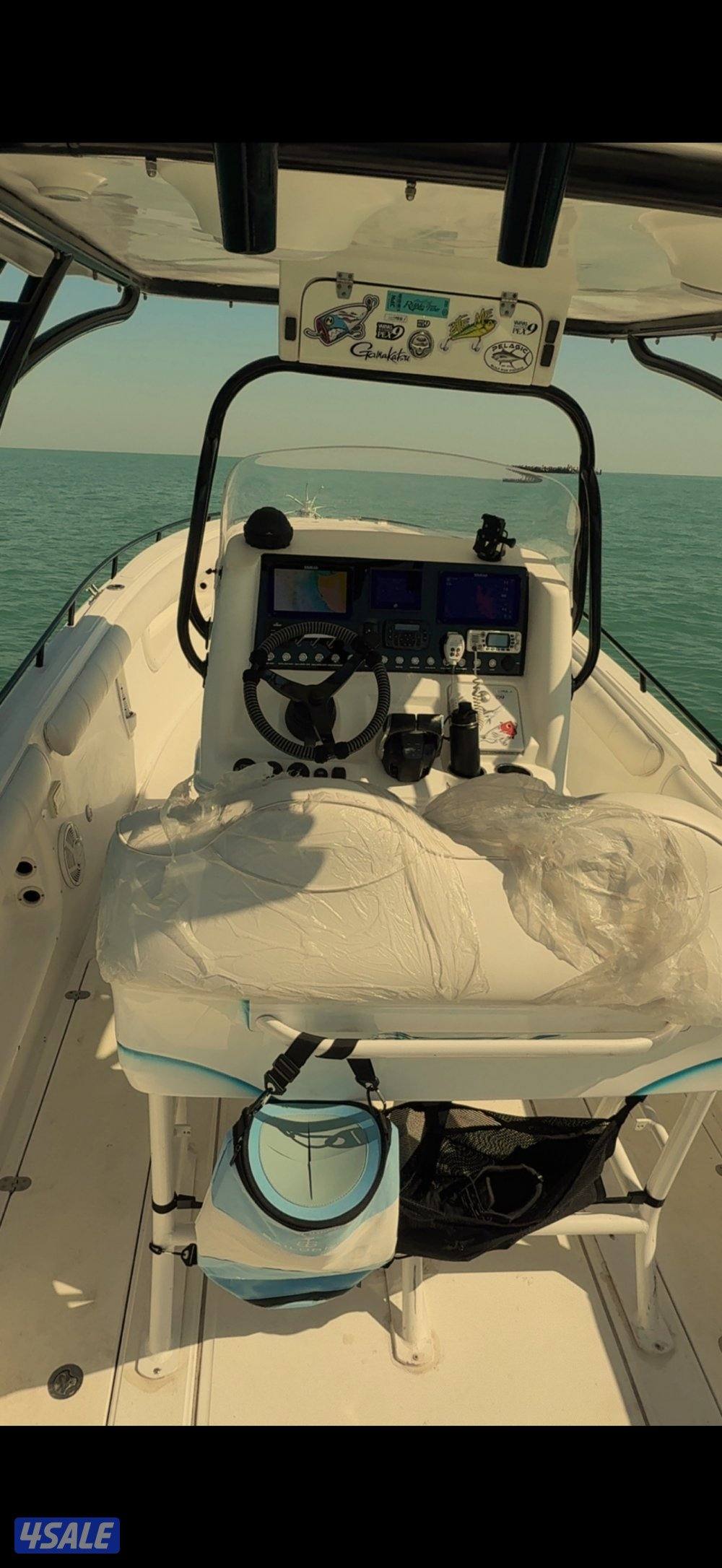 للبيع طراد جلاستريم امريكي ٣٢ قدم موديل ٢٠١٣2