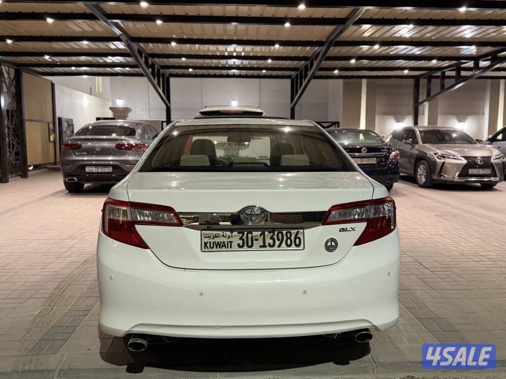 للبيع كامري 20143