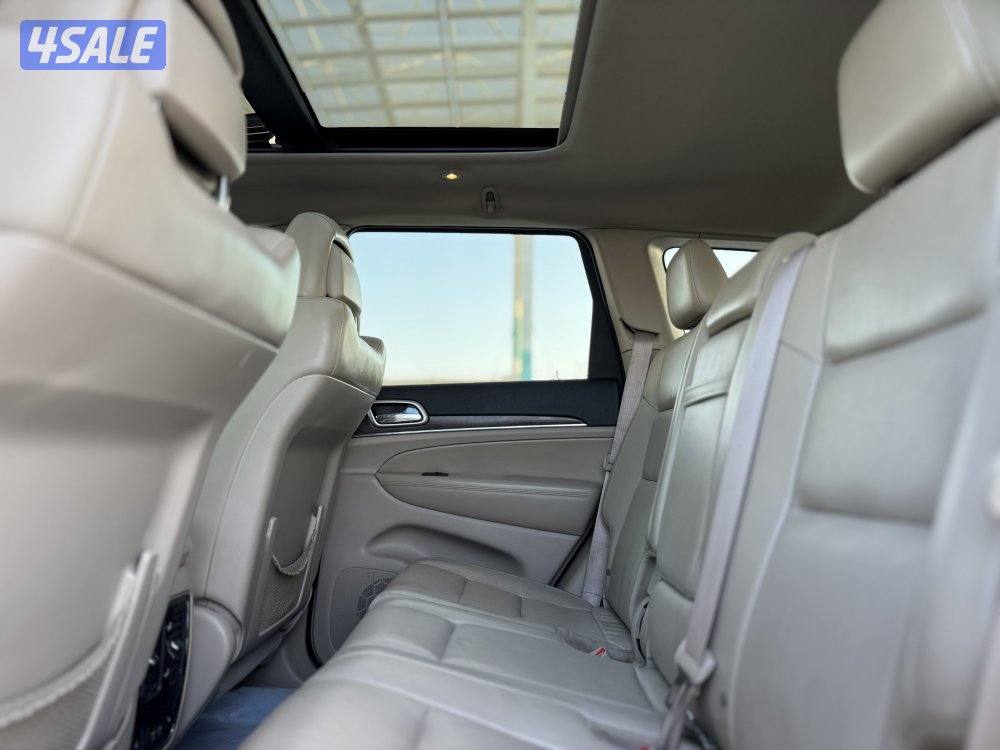 جراند شيروكي ليمتد اعلى درجه 2017 عداد 160 وارد الوكالة شرط الفحص2