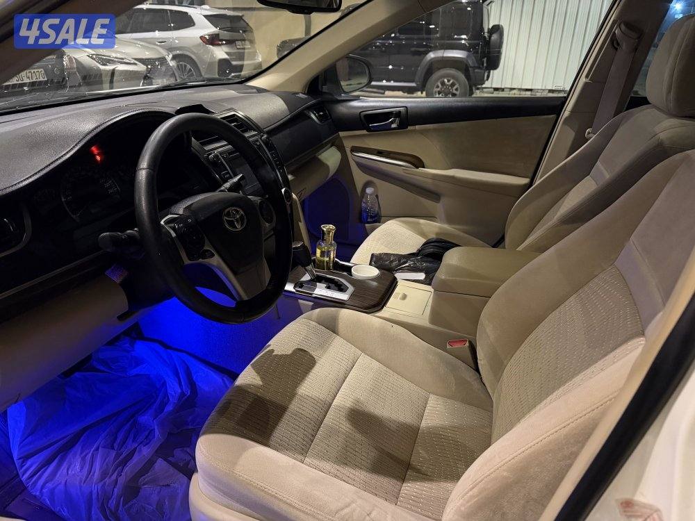 للبيع كامري 20144