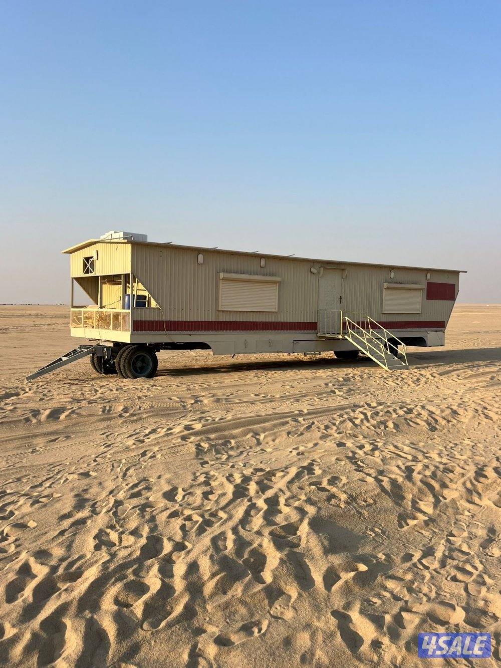 للبيع كبرة طولها 13 متر والعرض 3.75 تتكون من غرفتين وبينهم حمام2