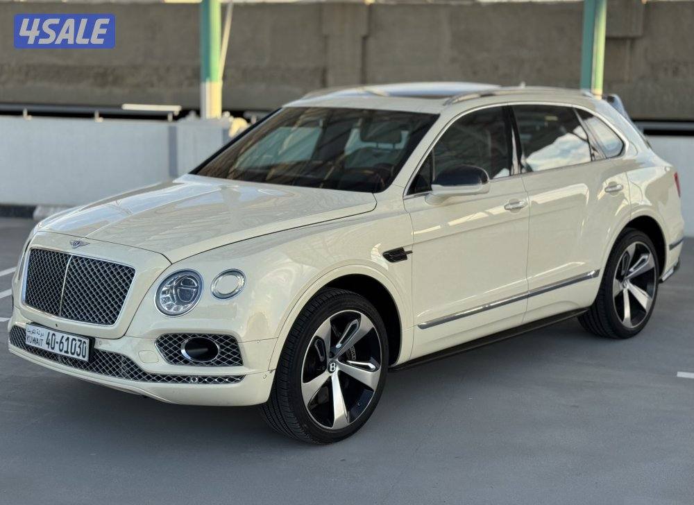 للبيع جيب بنتلي بتيجا 2017 مواصفات خاص لون مميز كت كاربن فايبر2