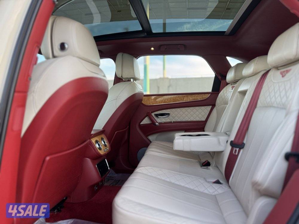 للبيع جيب بنتلي بتيجا 2017 مواصفات خاص لون مميز كت كاربن فايبر6