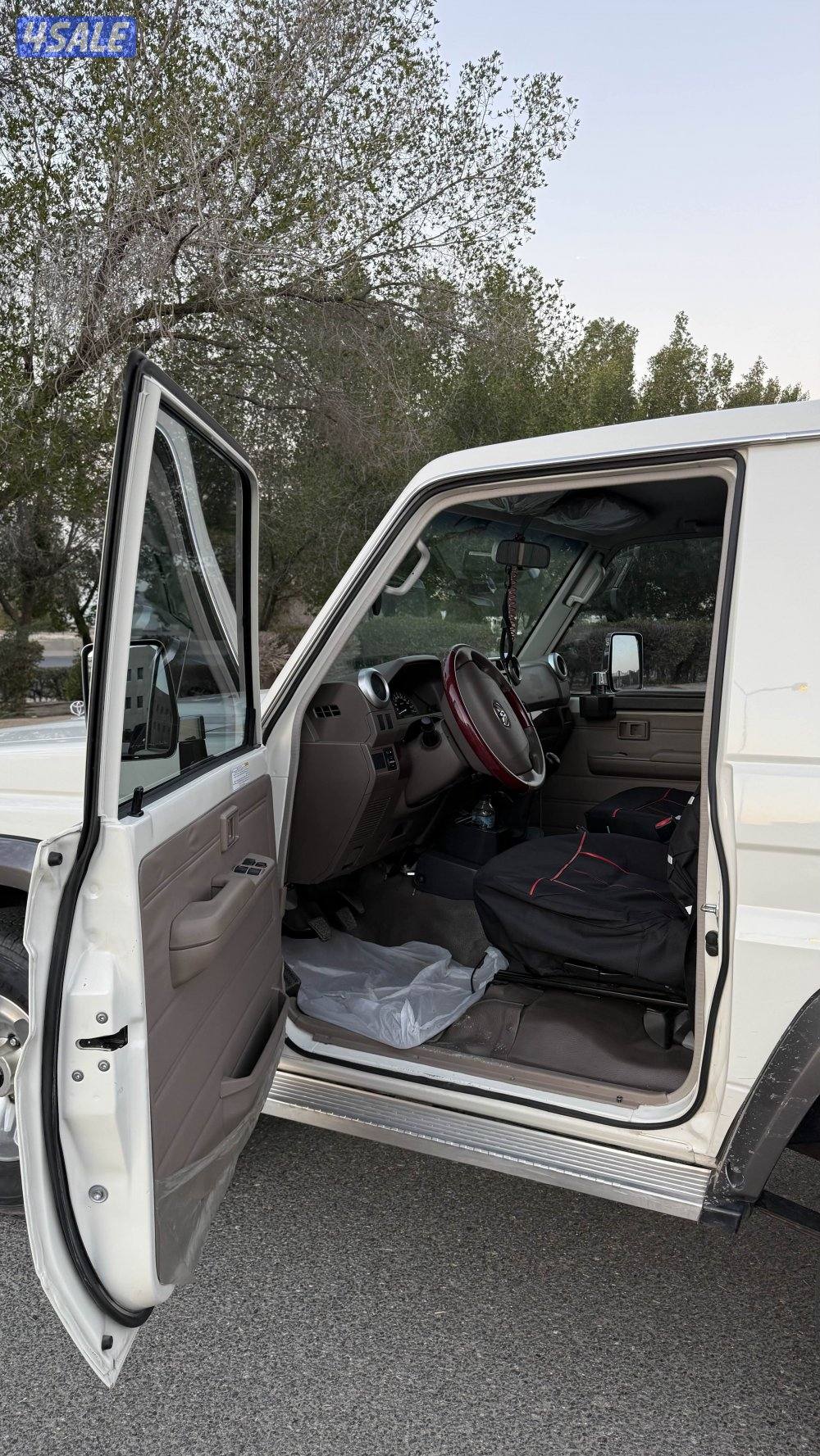 للبيع ربع 2023 ممشى قليل4