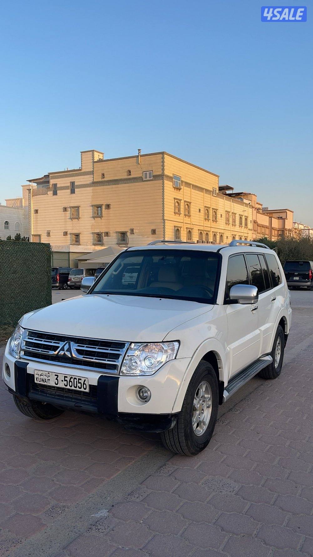 للبيع باجيرو مكينه صغيره بحاله ممتازه1