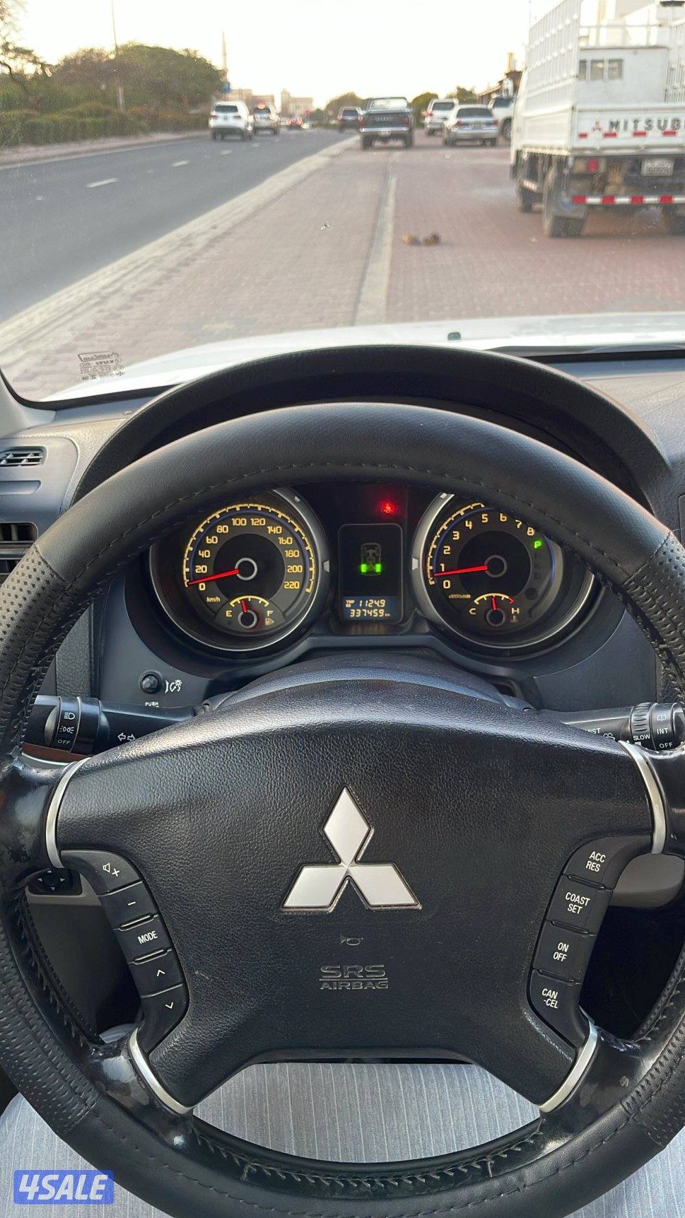 للبيع باجيرو مكينه صغيره بحاله ممتازه4