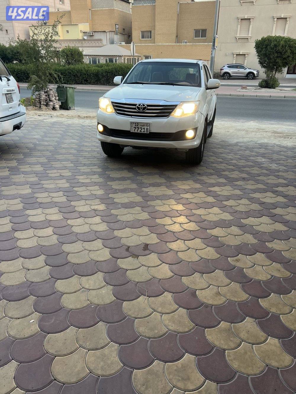 للبيع فورتنر موديل 2014 شرط الفحص4