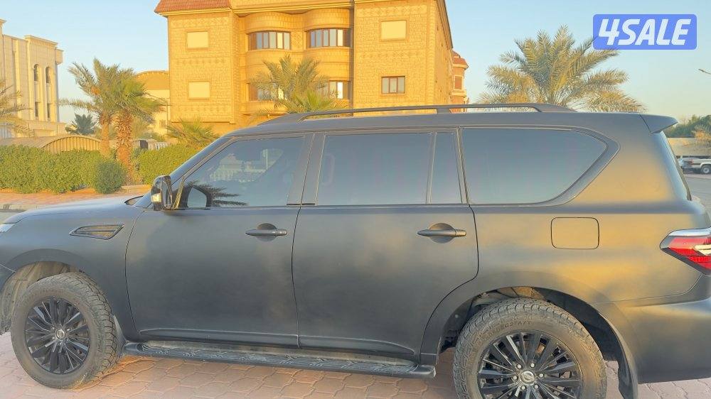 للبيع باترول 2021 بلاتينيوم شرط فحص قير مكينه شاصي3