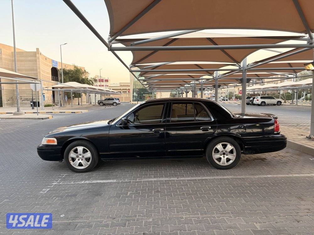 كراون فكتوريا 20078