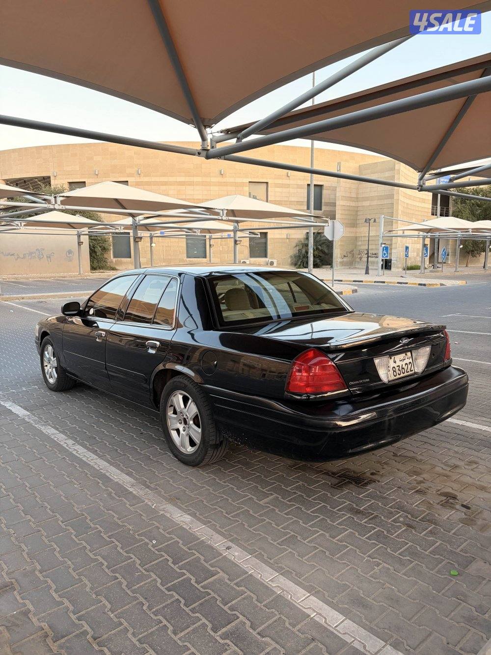 كراون فكتوريا 20079