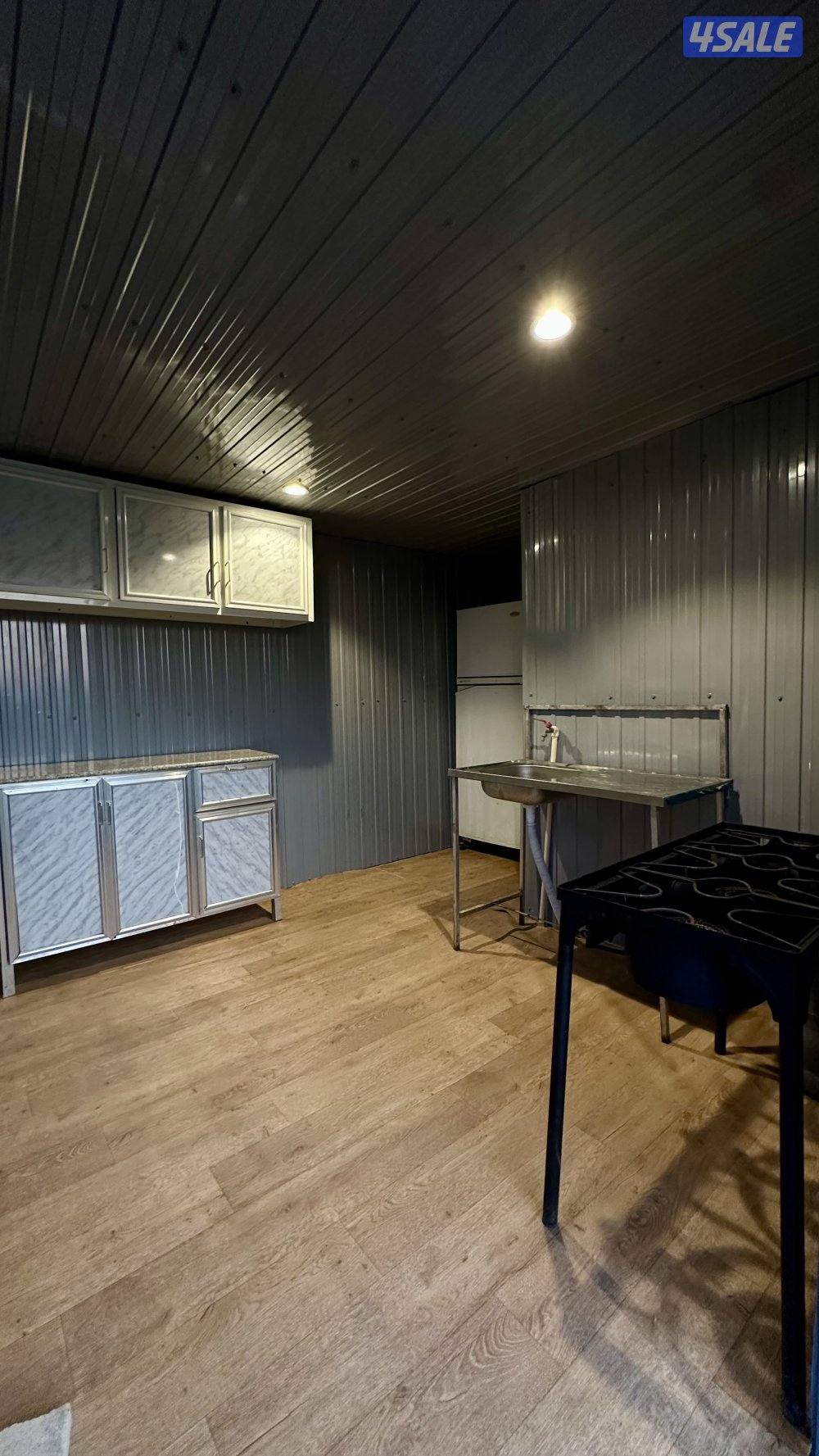 خلف رحال بجانب الخيران4