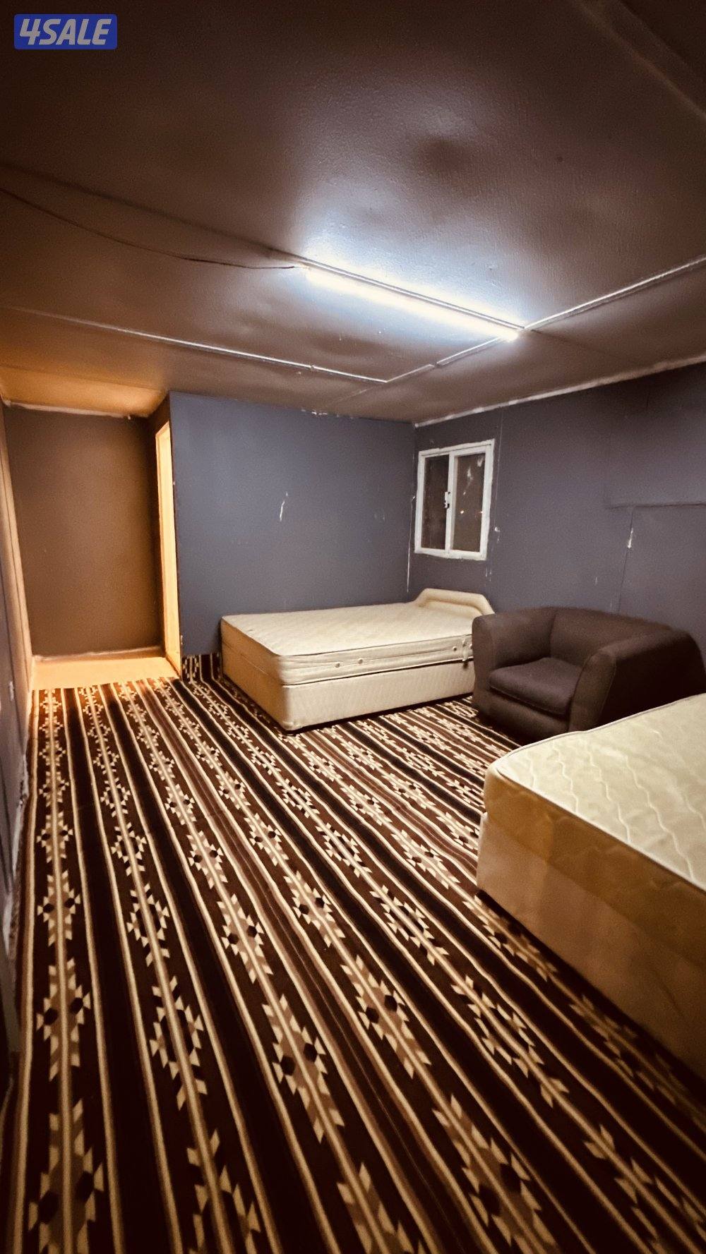 خلف رحال بجانب الخيران6