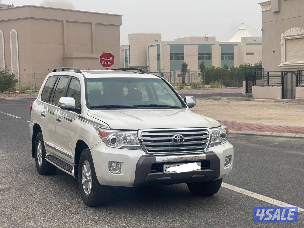 لاندكروزر 20131