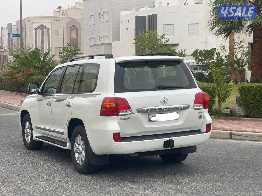 لاندكروزر 20132