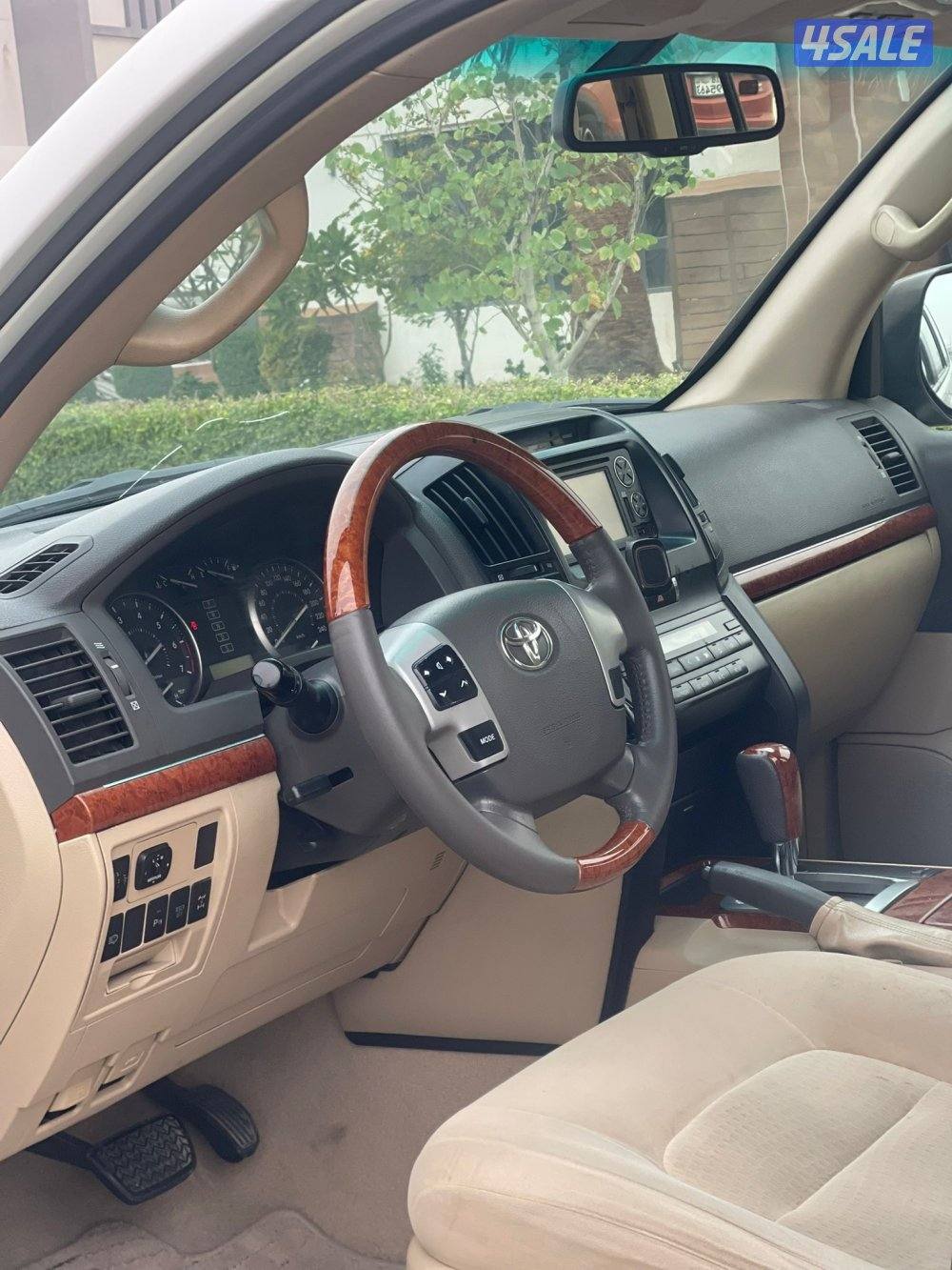 لاندكروزر 20134