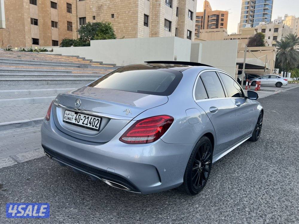 للبيع مرسيدس C2004