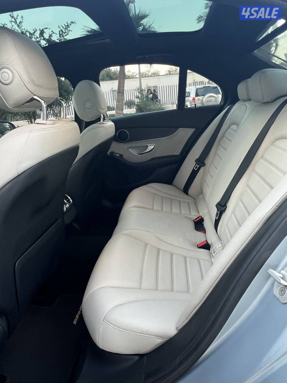 للبيع مرسيدس C20011