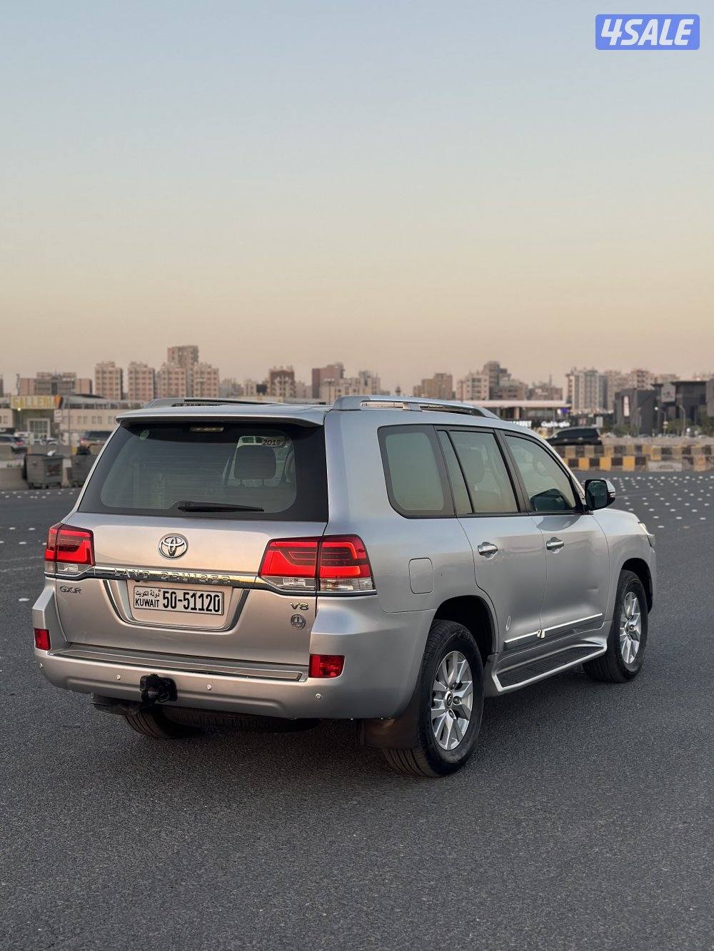 لاند كروزر GX.R مديل 2019 عداد 93 بحالة الوكالة5