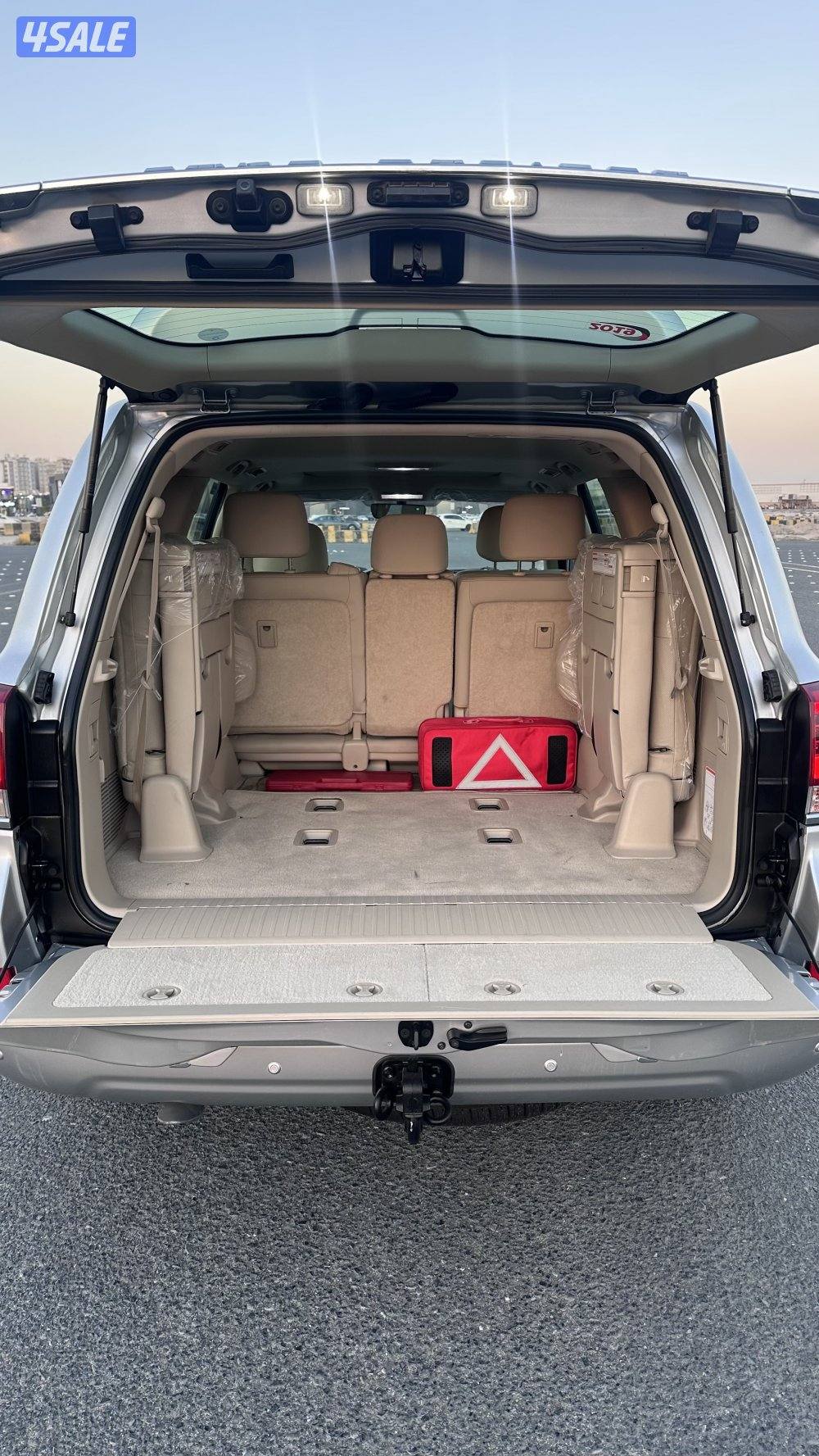 لاند كروزر GX.R مديل 2019 عداد 93 بحالة الوكالة11