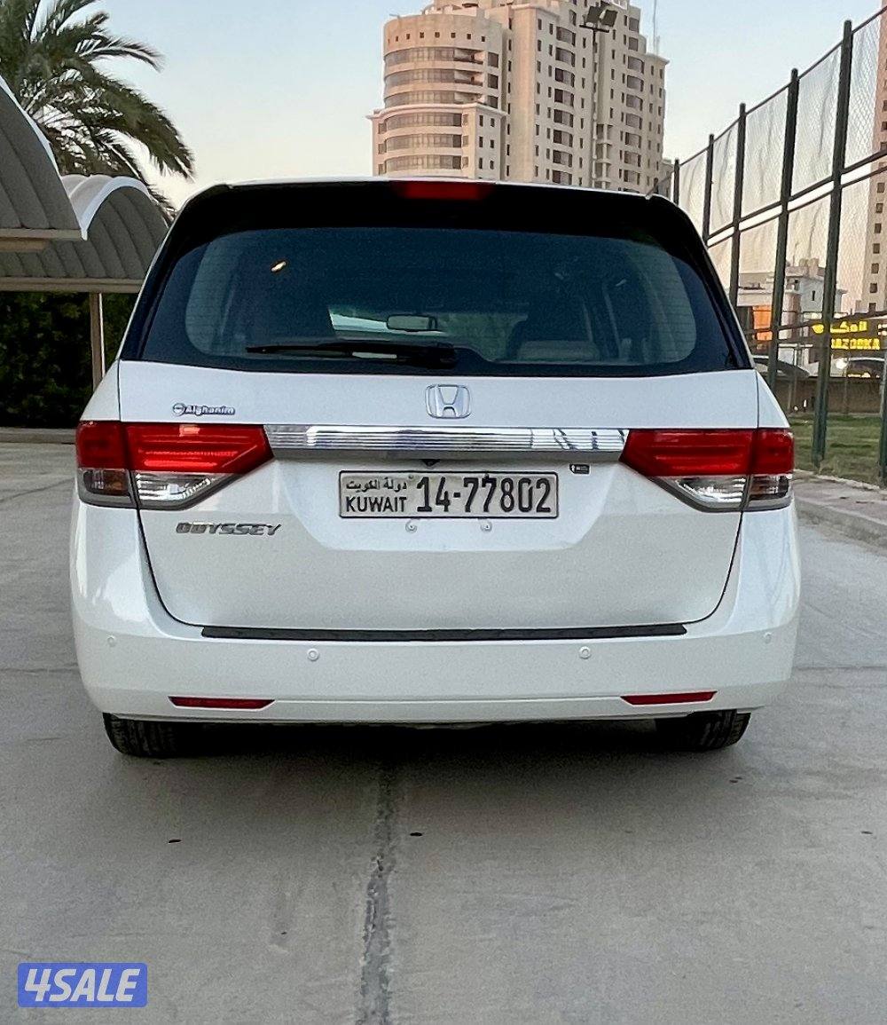 هوندا اوديسي ٢٠١٥ صبغ الوكالة بالكامل وشرط الفحص3