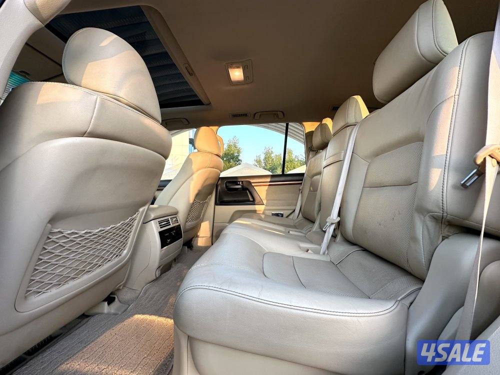 معرض القمة🚩11