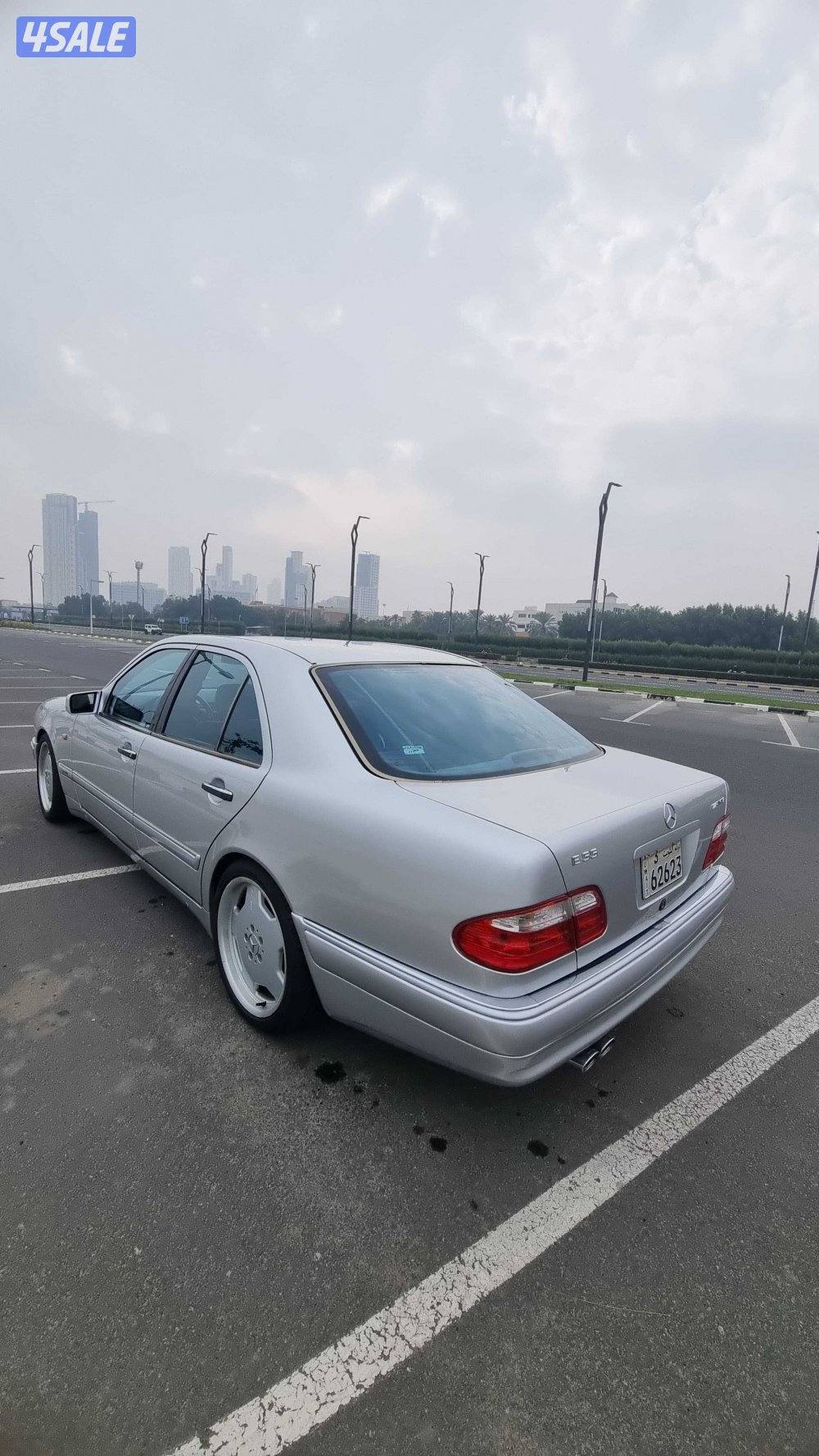 للبيع مرسيدس  AMG E55 موديل 19992